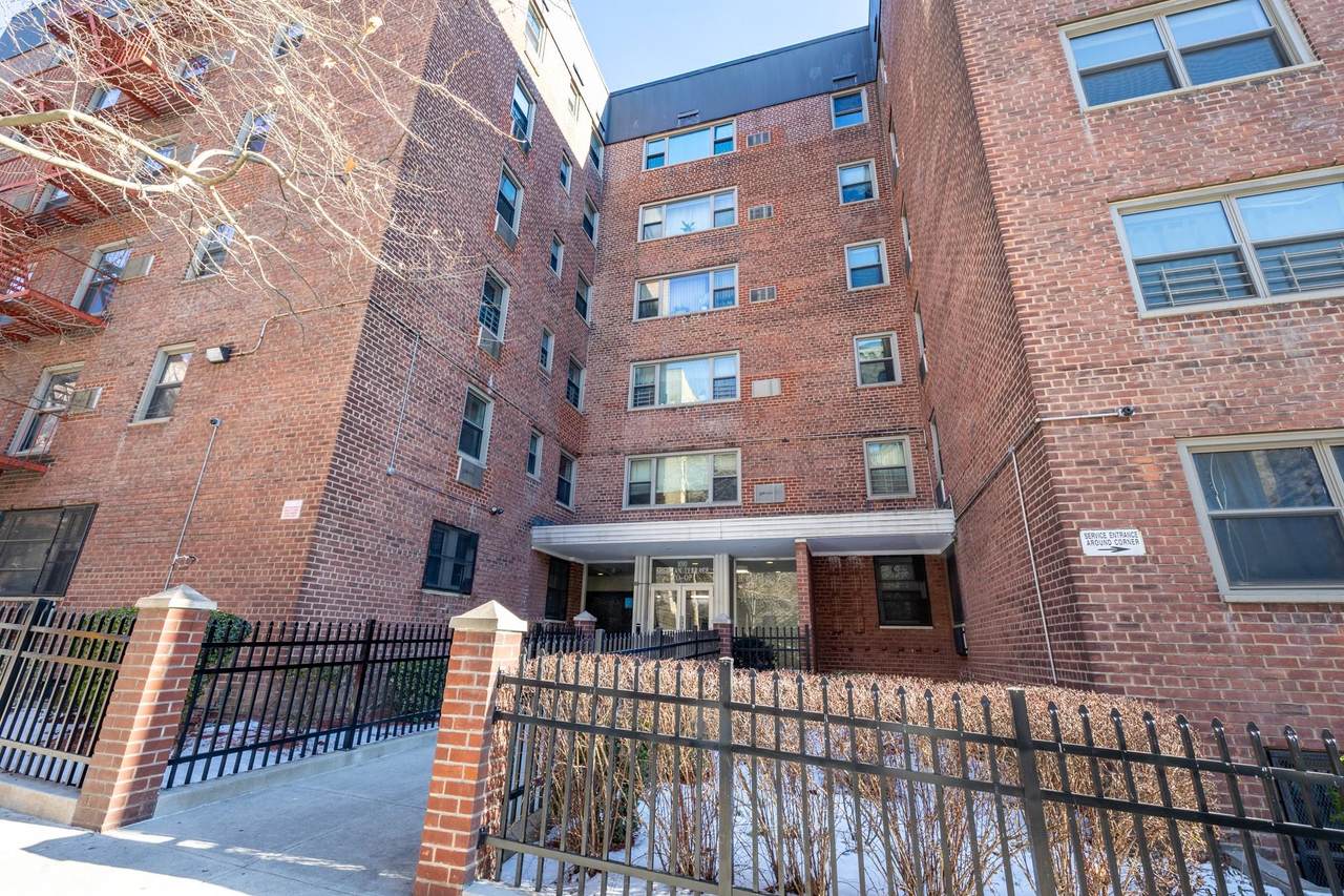 1010 Sherman Avenue - Photo 1