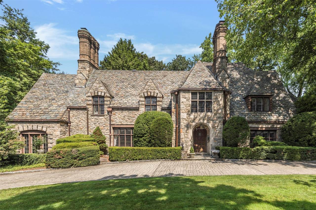9 Rittenhouse Road - Photo 1