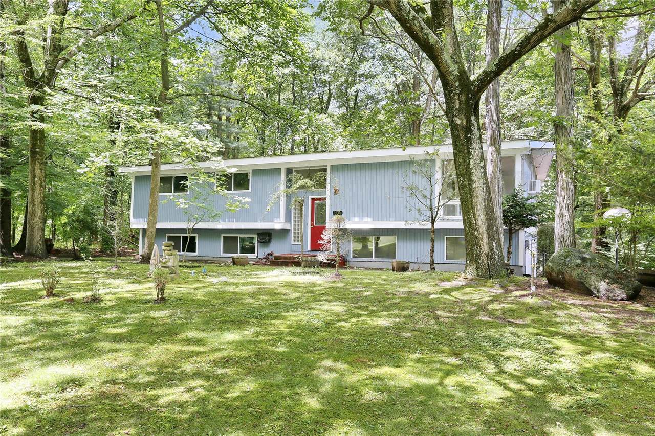 28 Robin Hood Road - Photo 1