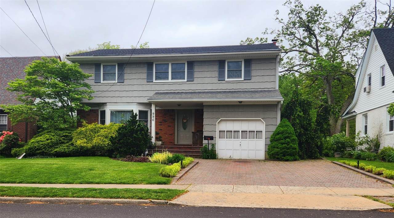 996 Stanton Avenue - Photo 1