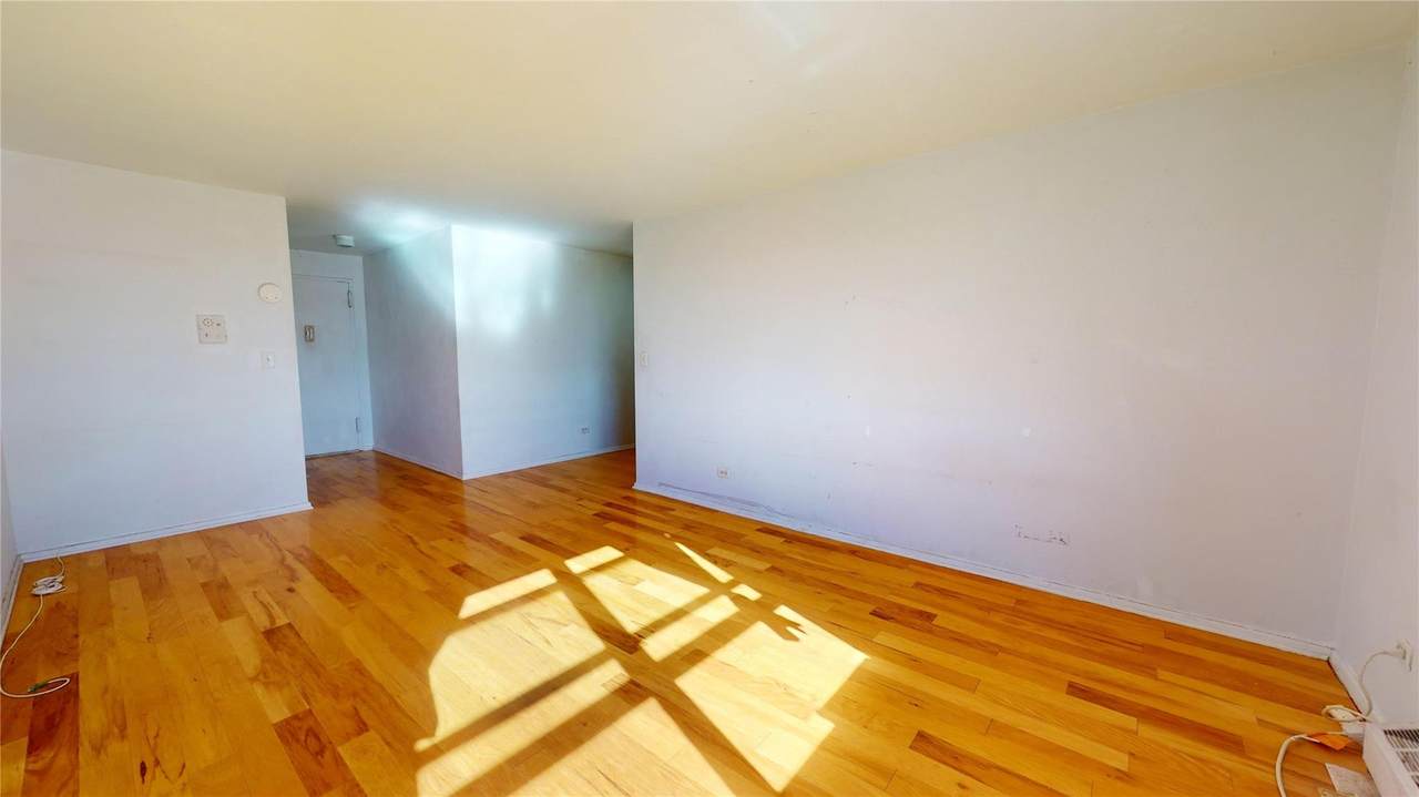164-20 Highland Avenue - Photo 1