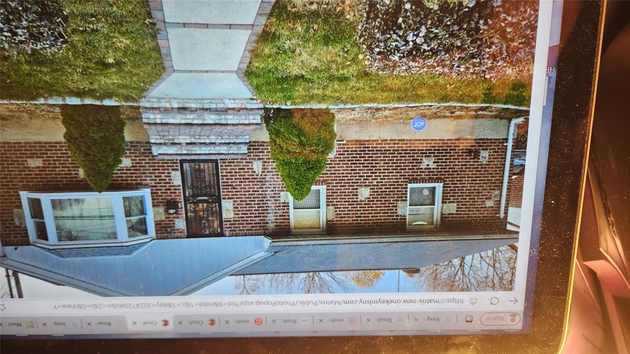 64 Fairview Boulevard - Photo 1