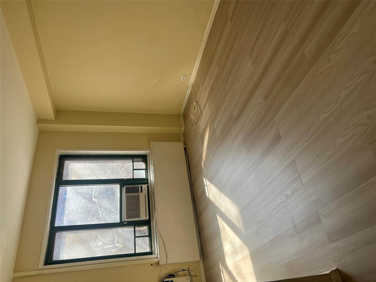 2061 Saint Raymond Avenue - Photo 1