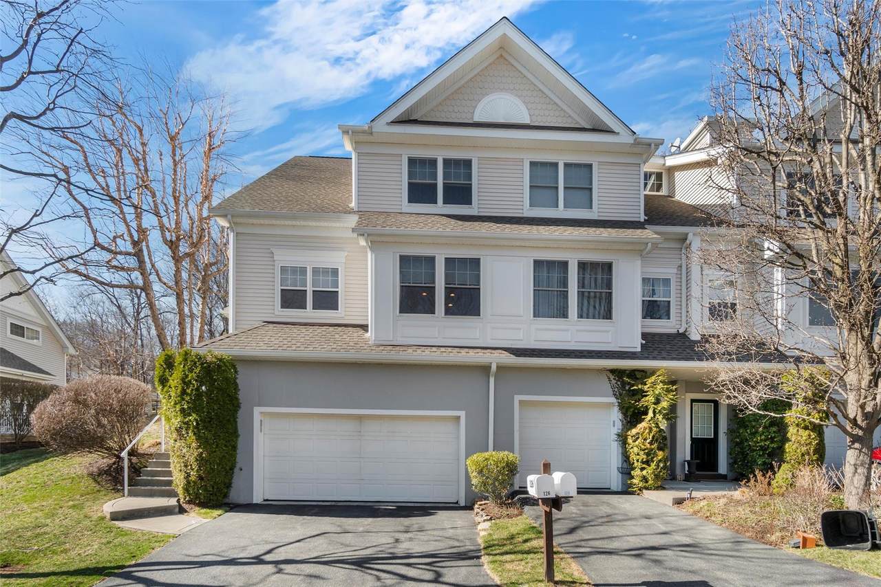 126 Underhill Lane - Photo 1