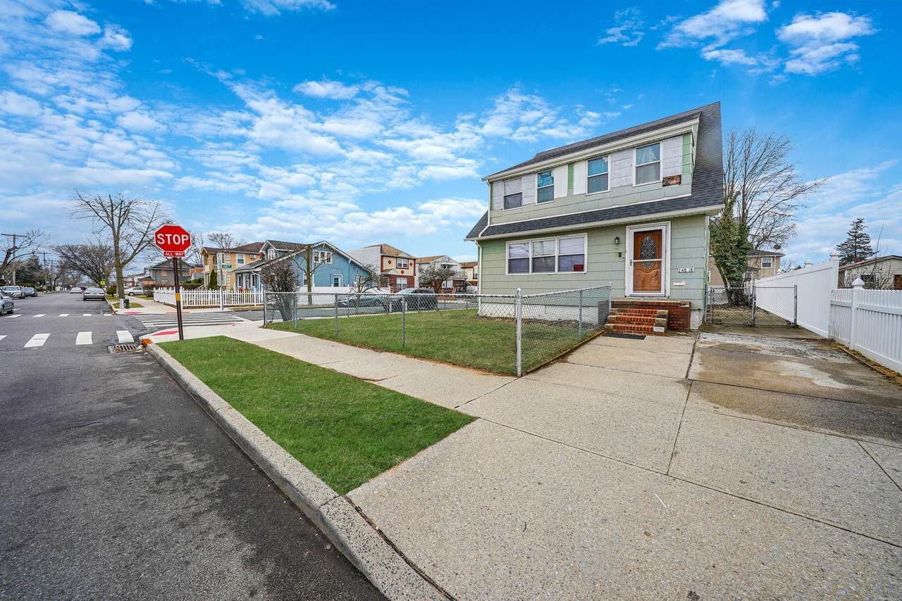 248-18 Memphis Avenue - Photo 1