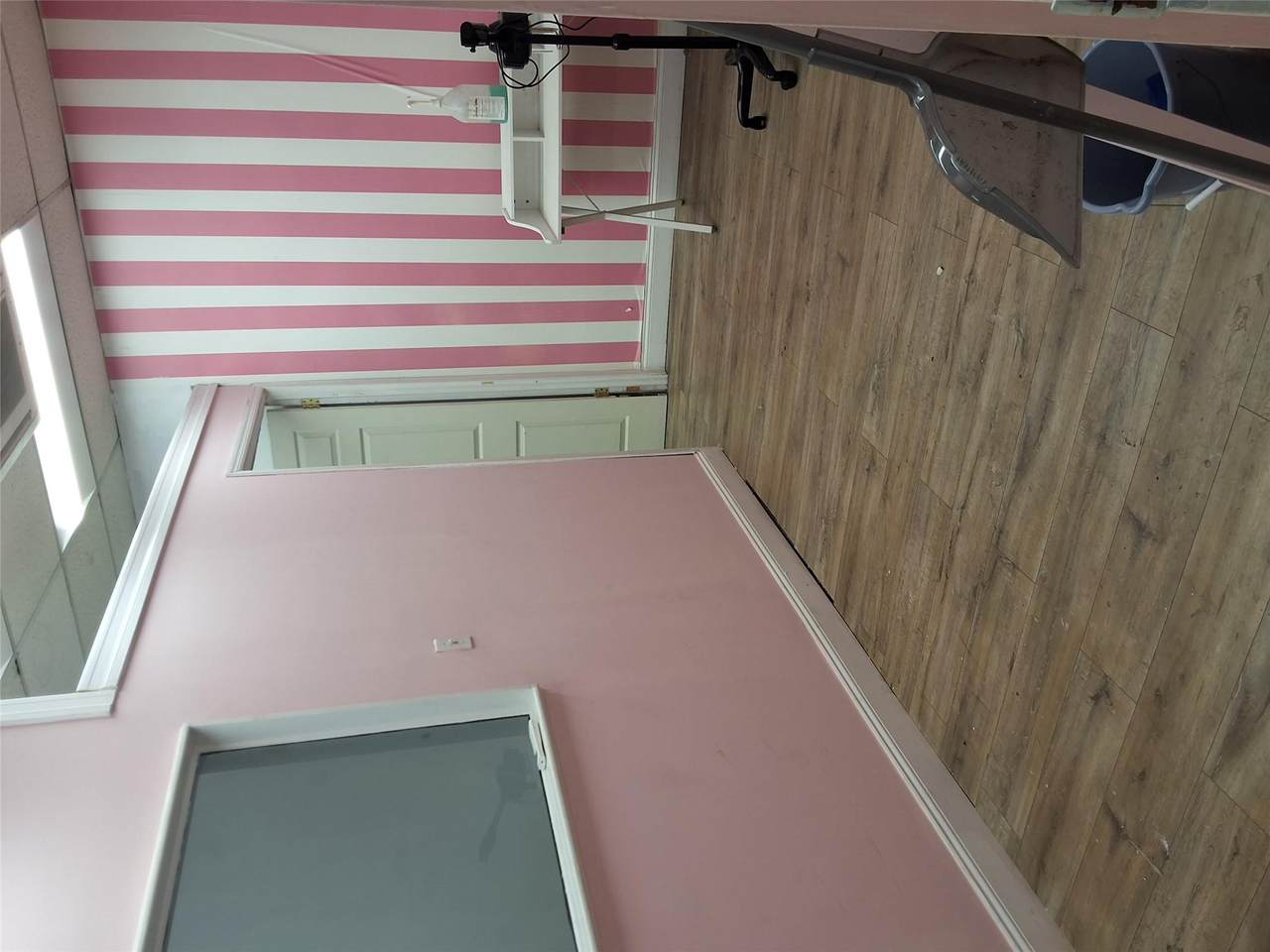 219-16 Linden Boulevard - Photo 1