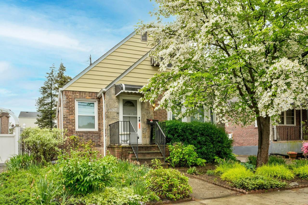 136 5th Street - Photo 1