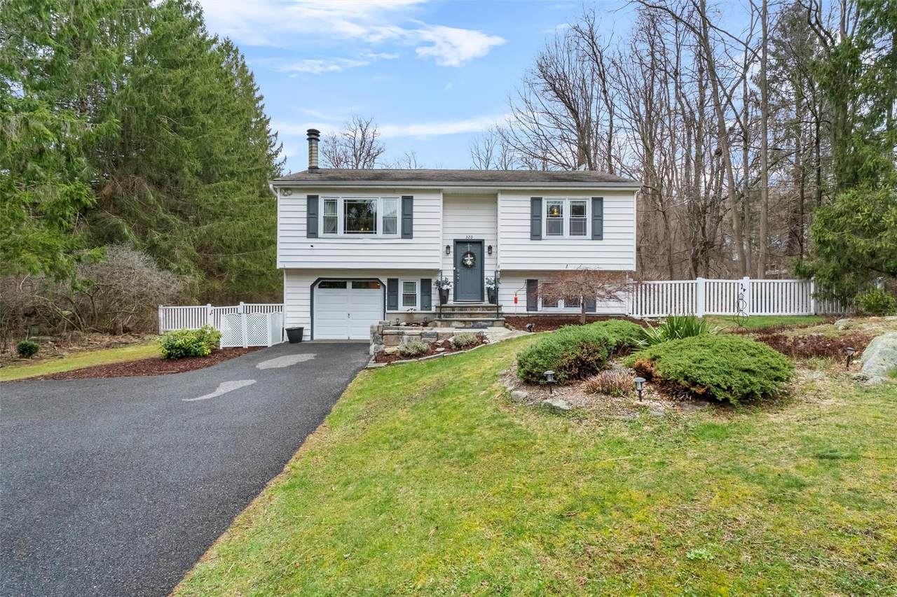 320 White Pond Road - Photo 1