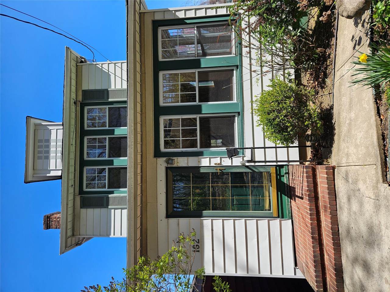 182 Parkway - Photo 1