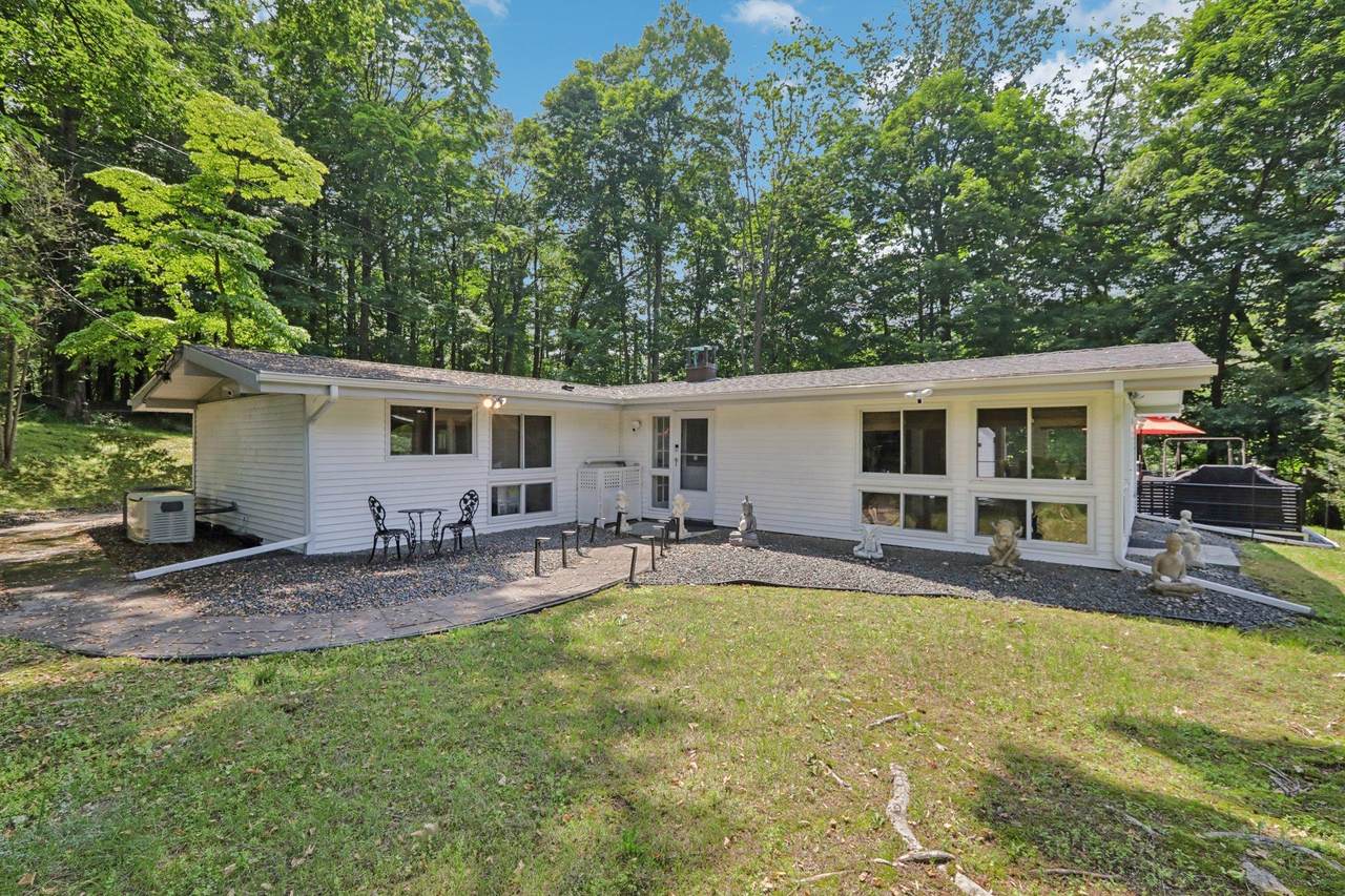 44 White House Road - Photo 1
