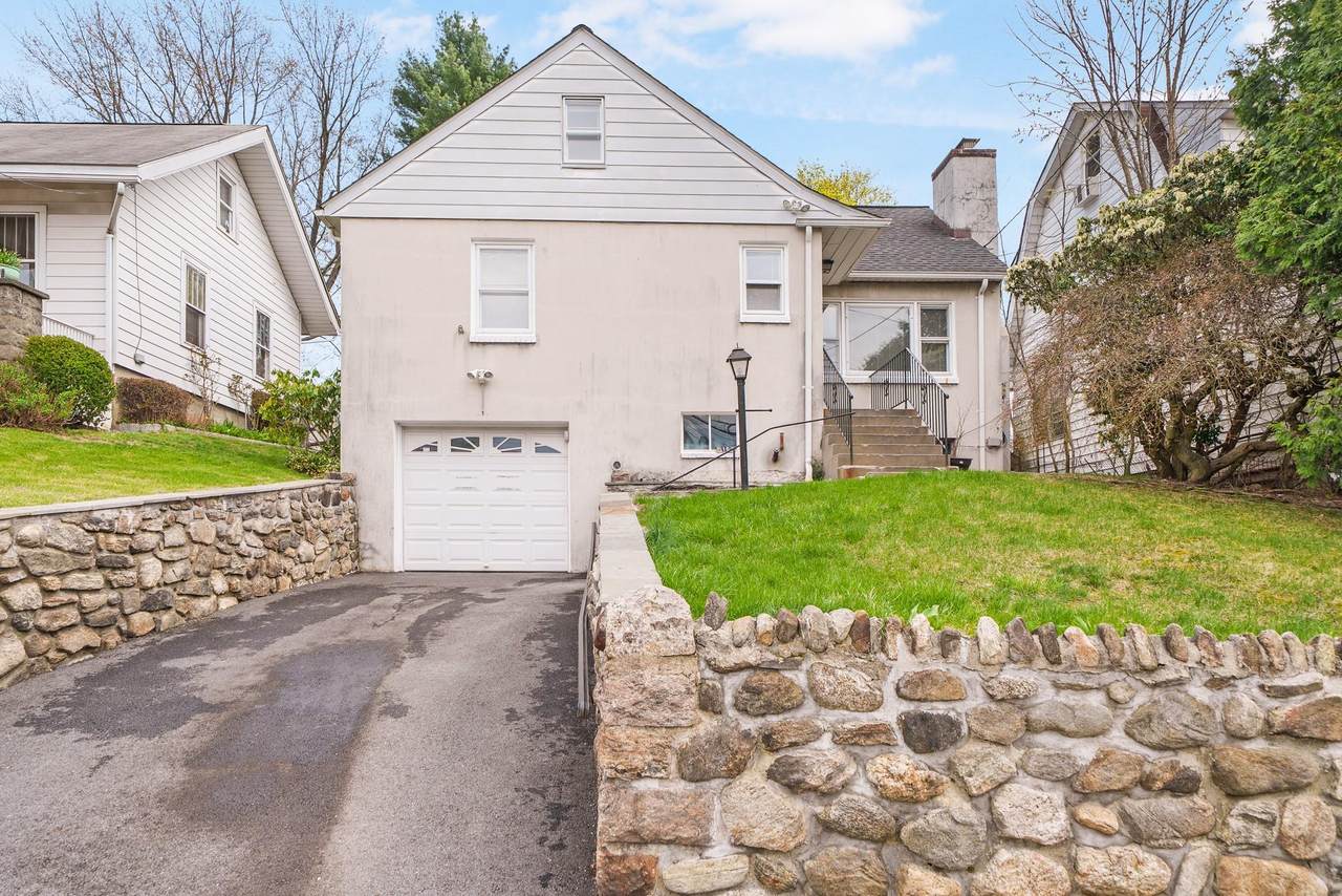 16 Forest Avenue - Photo 1