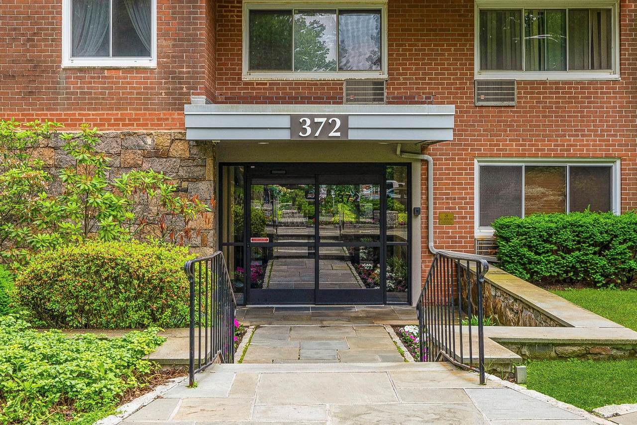 372 Central Park Avenue - Photo 1