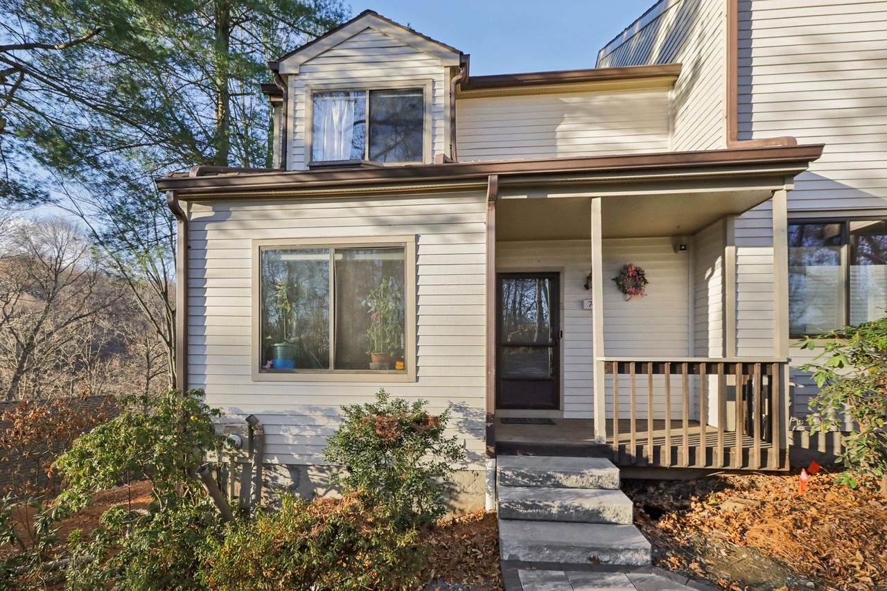 74 Pheasant Run - Photo 1