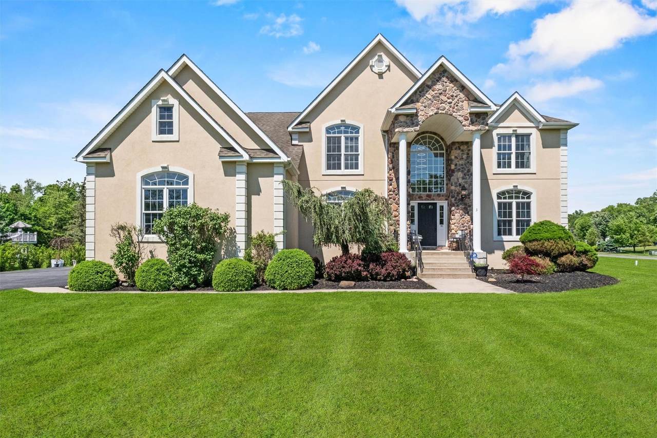 3 Kings Drive - Photo 1