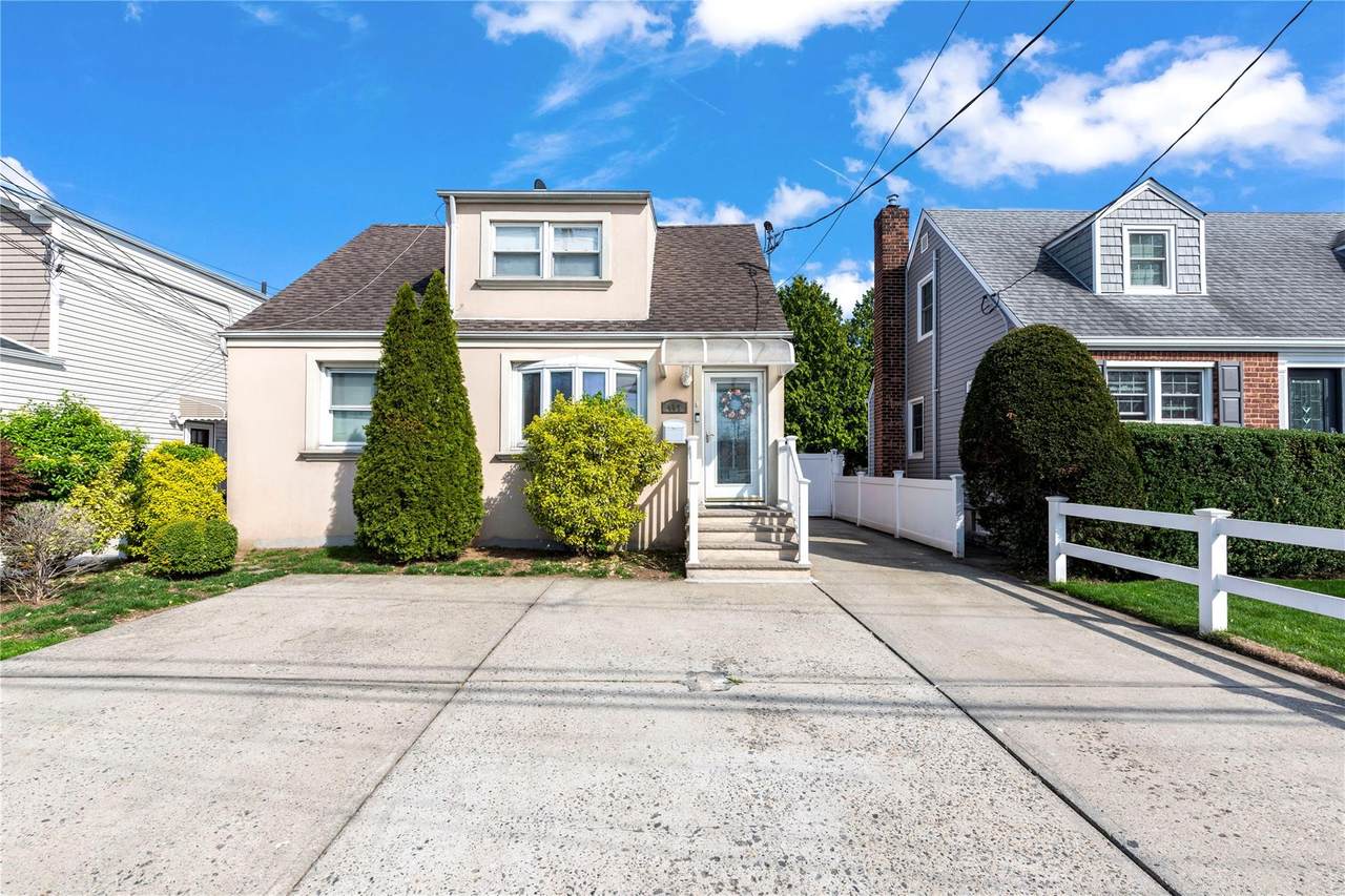 487 Emerson Place - Photo 1