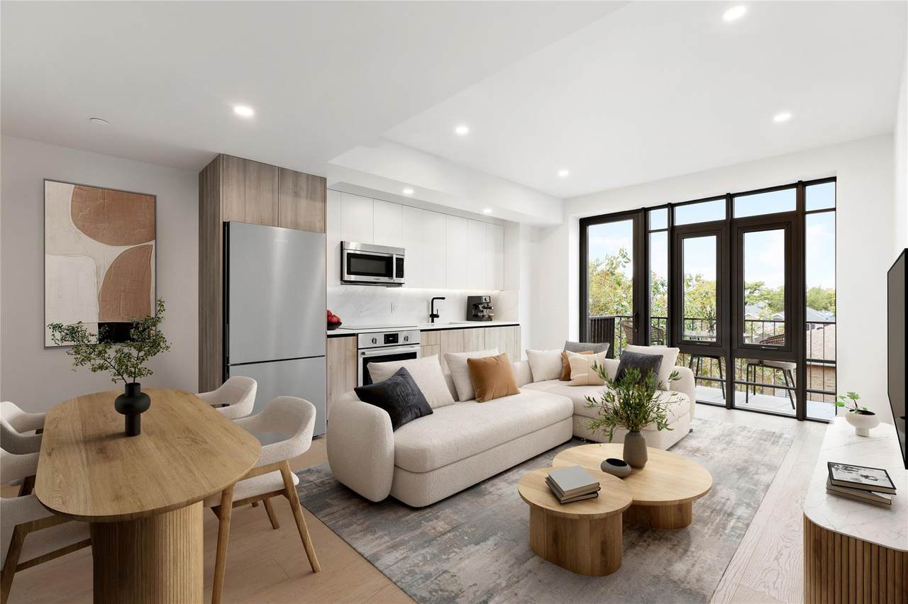 20-08 Steinway Street - Photo 1