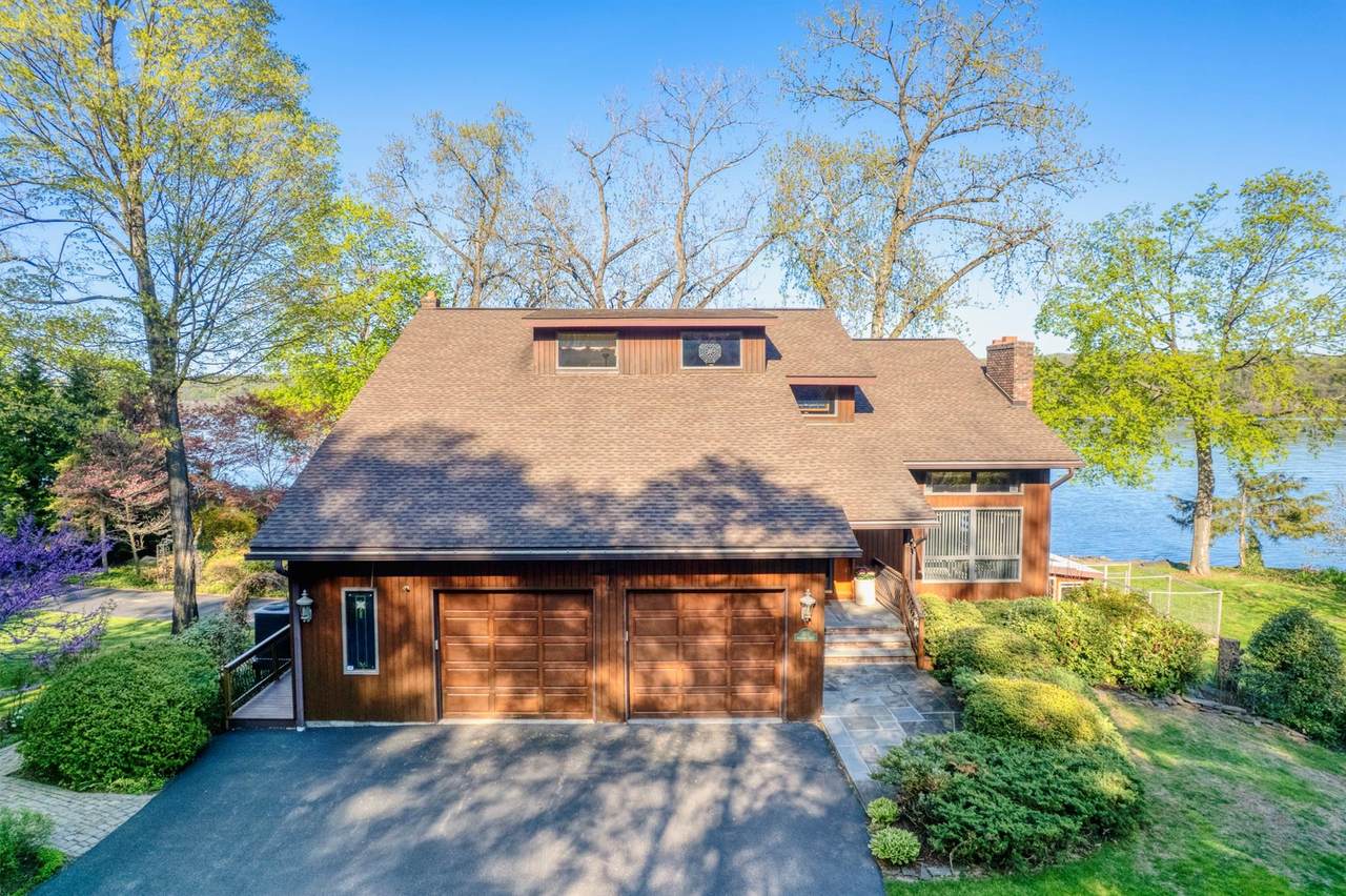 206 Riverside Drive - Photo 1