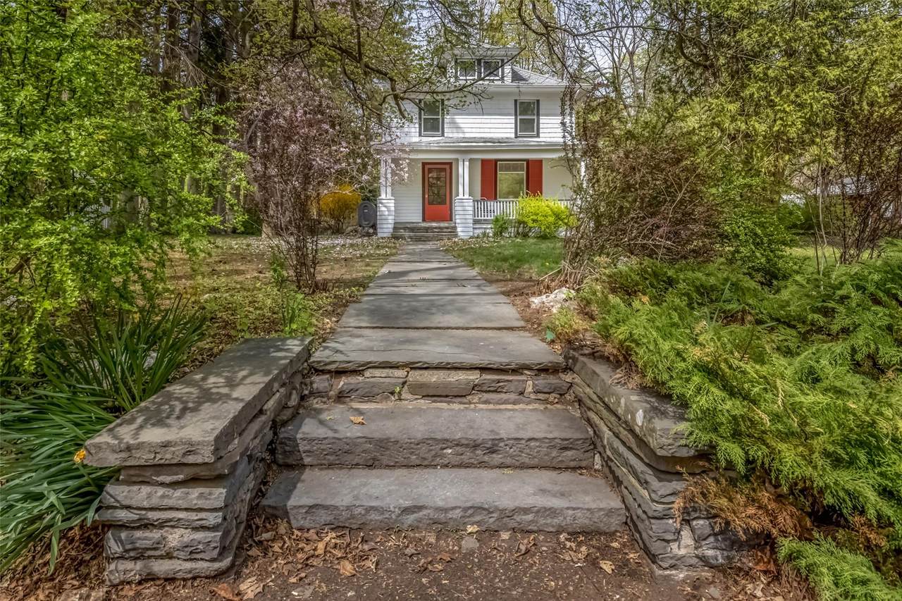 40 Lower Byrdcliffe Road - Photo 1