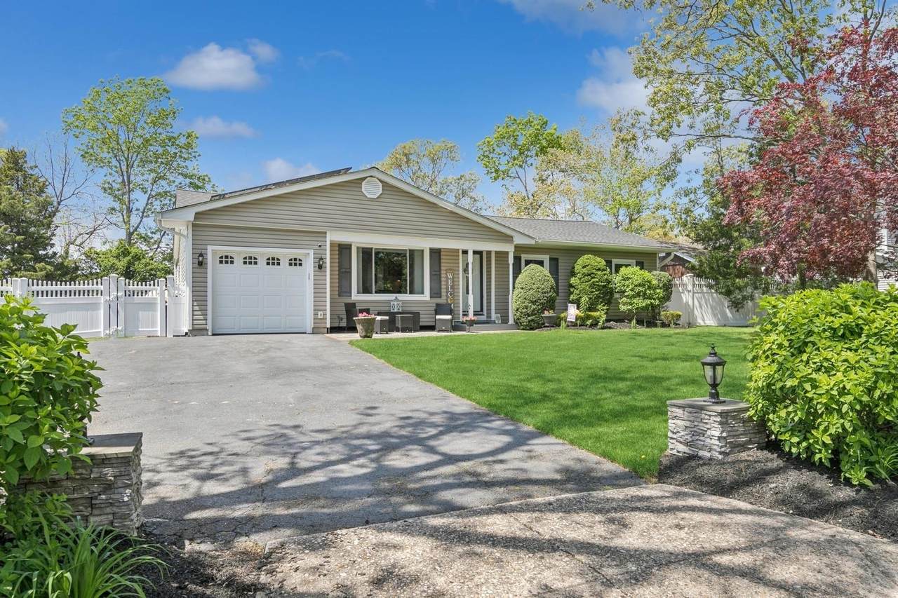 4 Winfield Davis Drive - Photo 1
