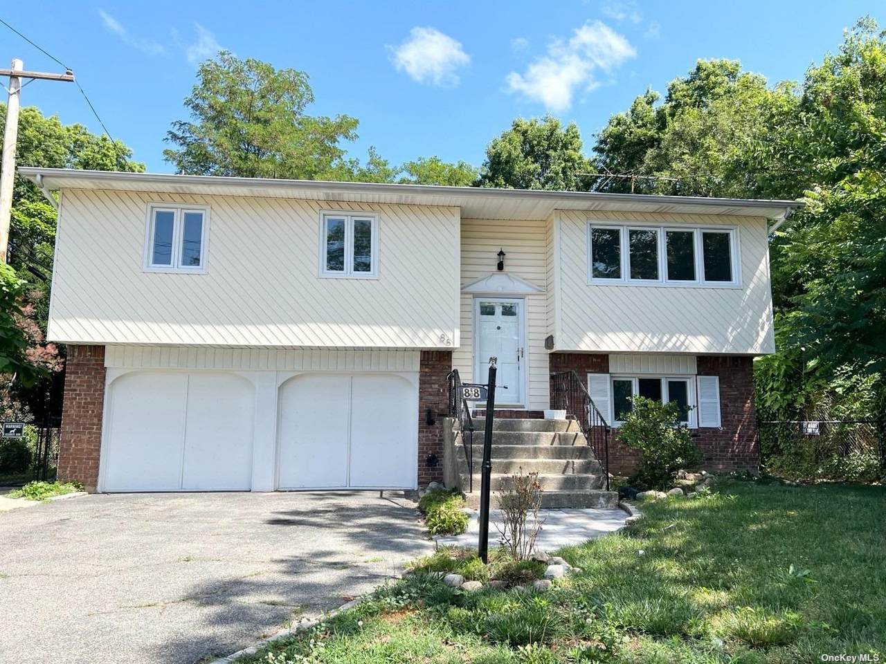 88 Stewart Avenue - Photo 1