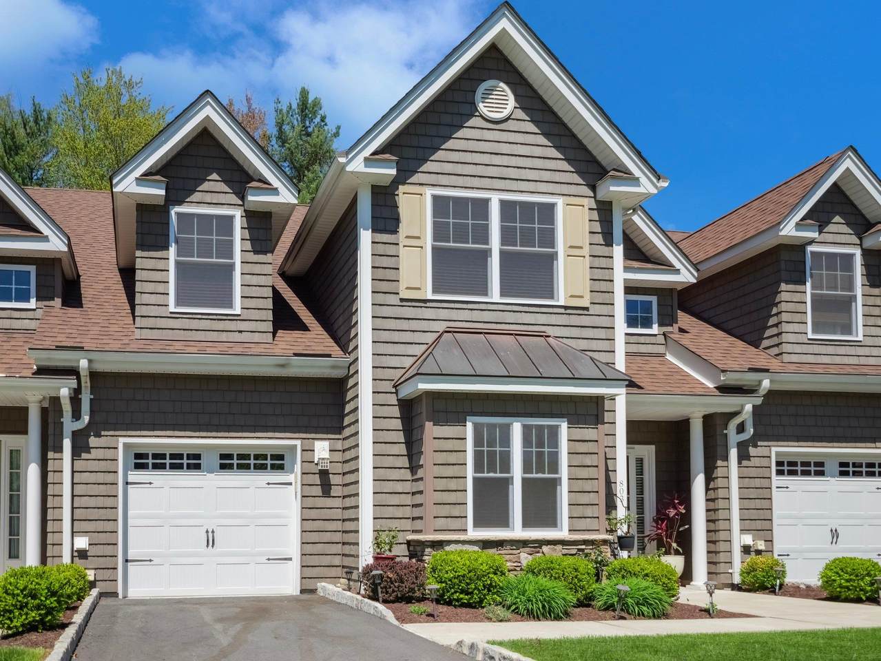 803 Macintosh Way - Photo 1