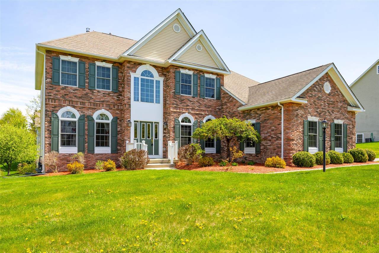 9 Ridgeline Drive - Photo 1