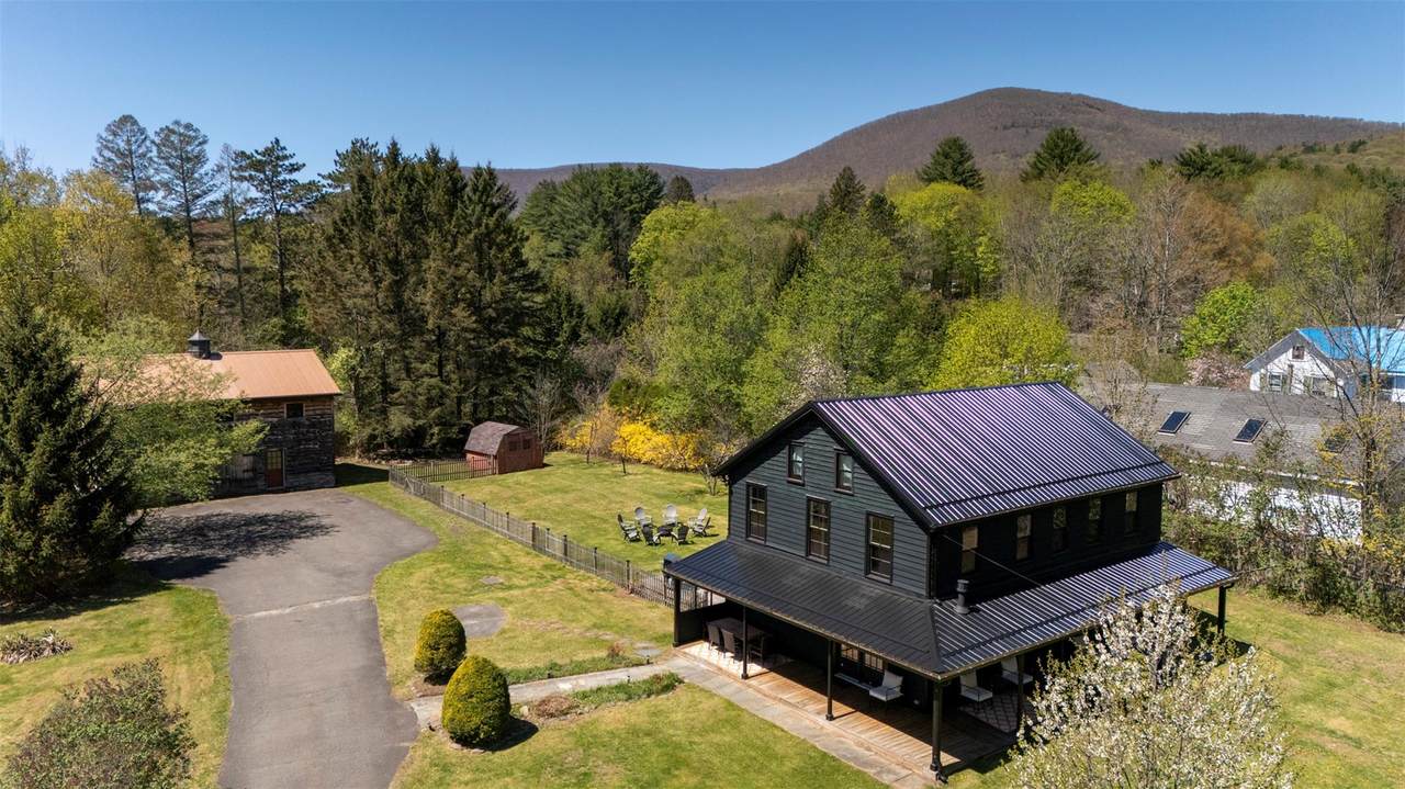39 Van Wagner Road - Photo 1