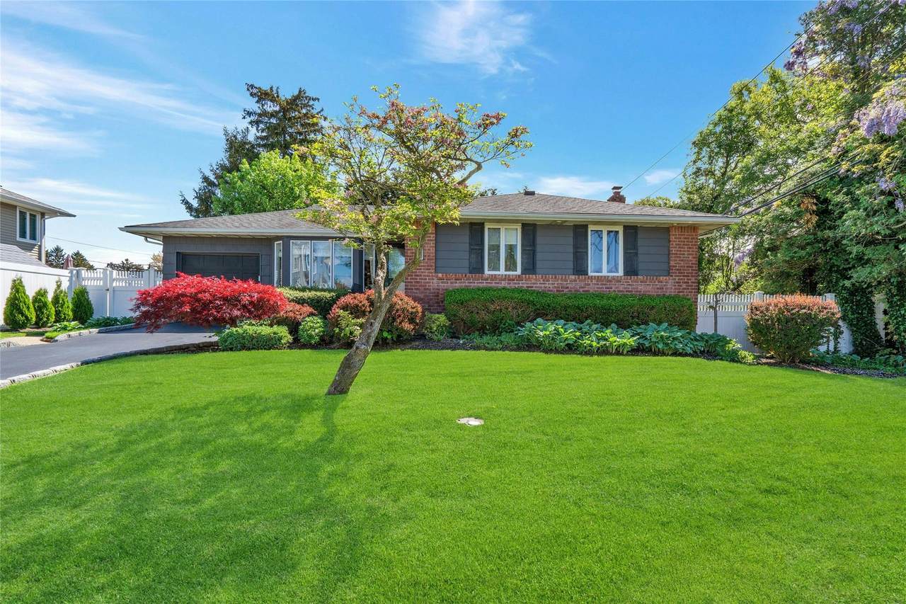 142 Sutton Drive - Photo 1