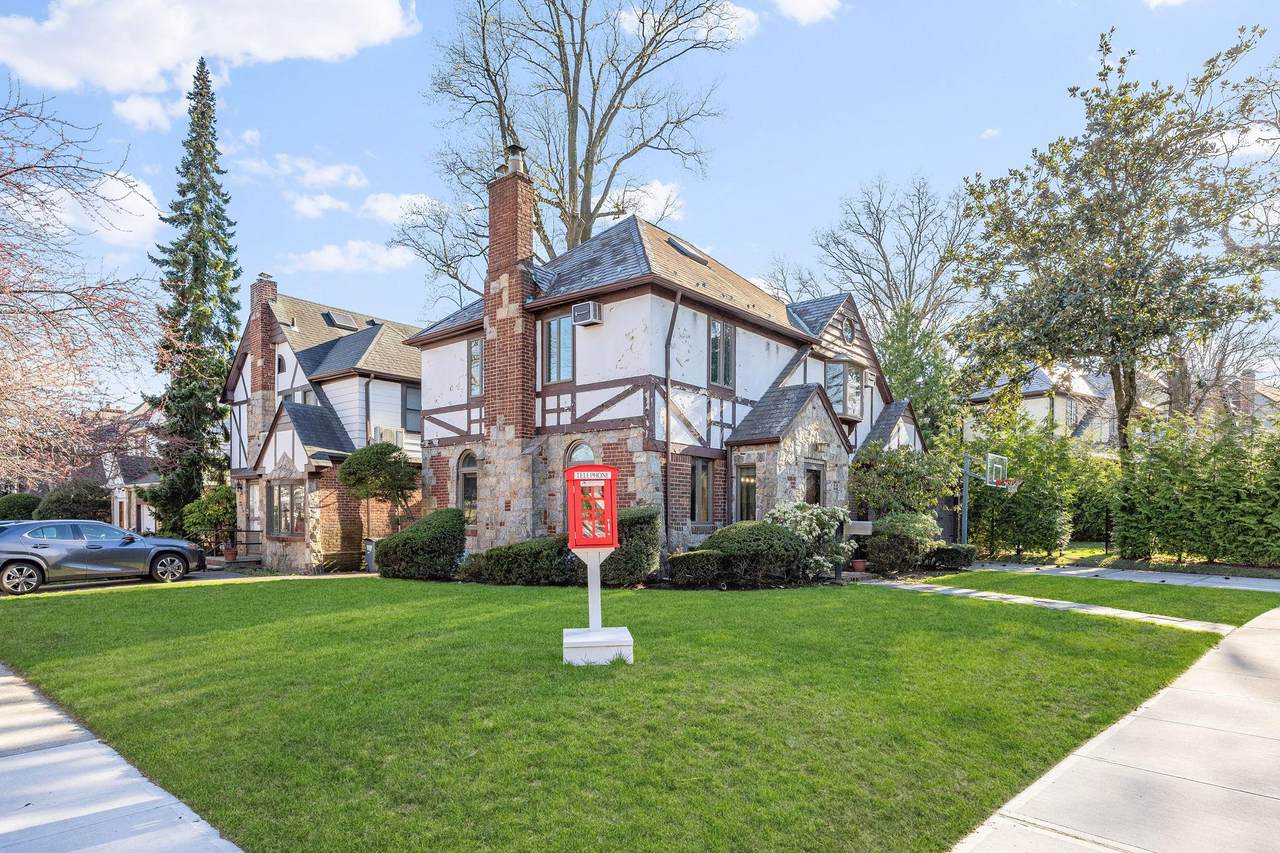 8702 Chevy Chase Street - Photo 1
