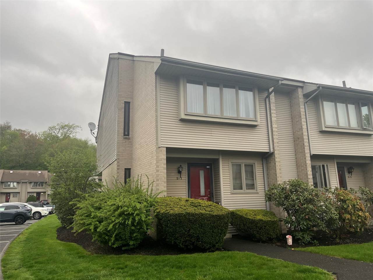827 Oronoke Road - Photo 1
