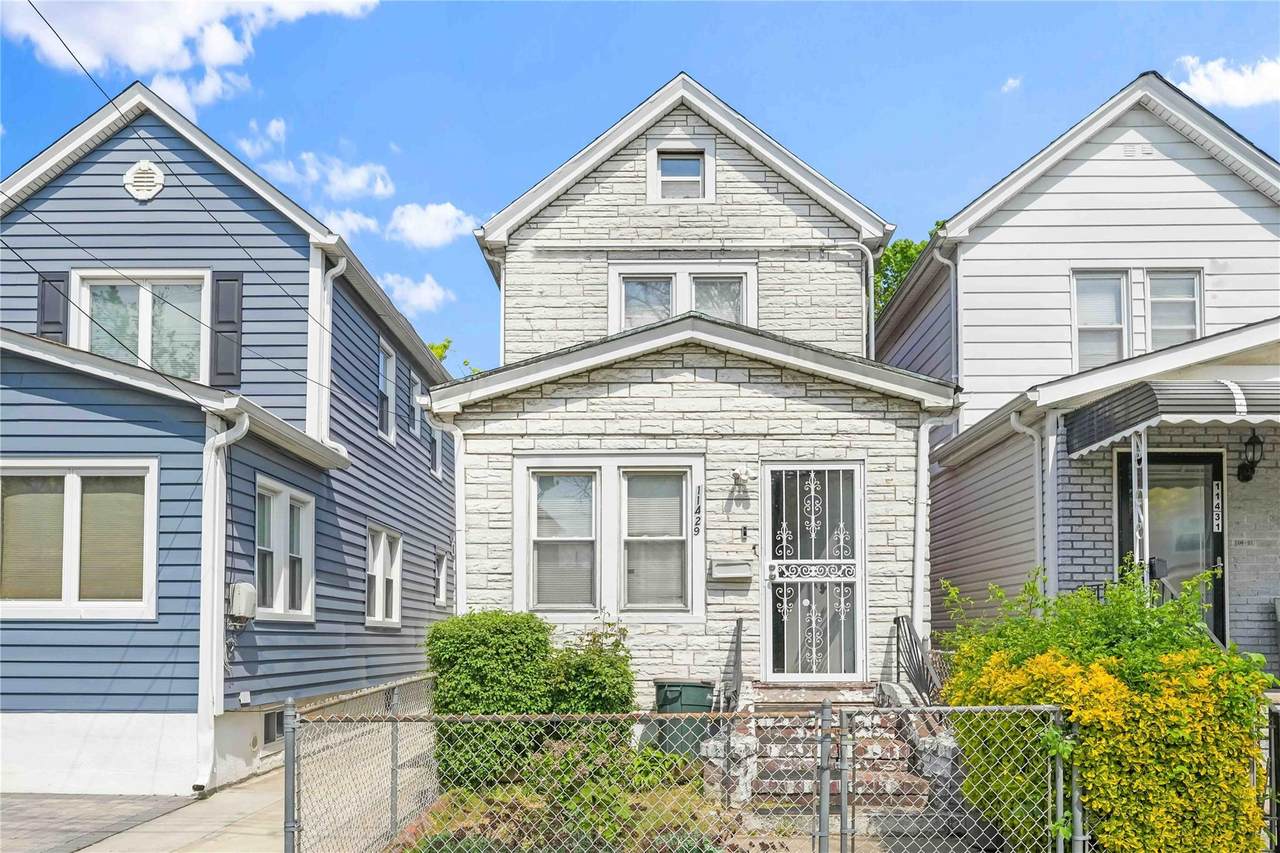11429 146th Street - Photo 1