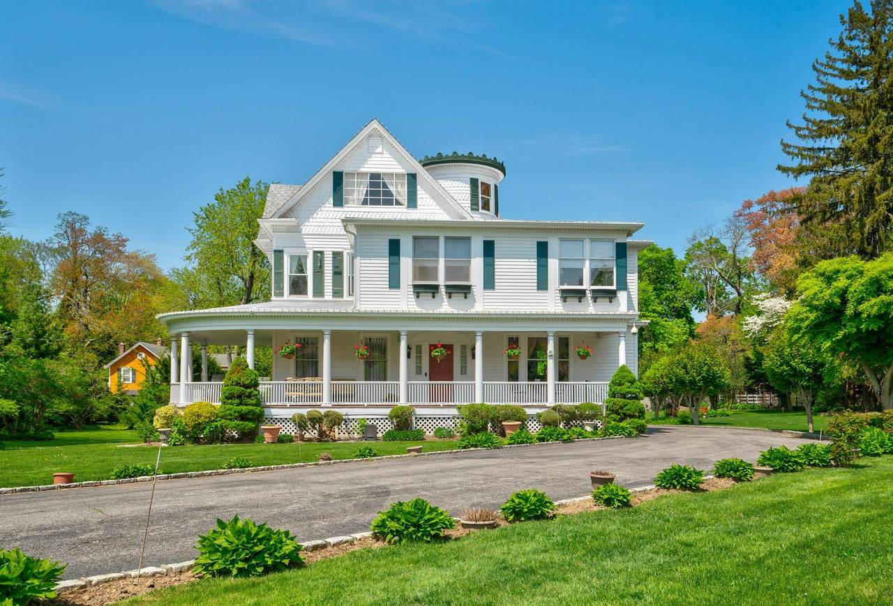 89 Duck Pond Road - Photo 1