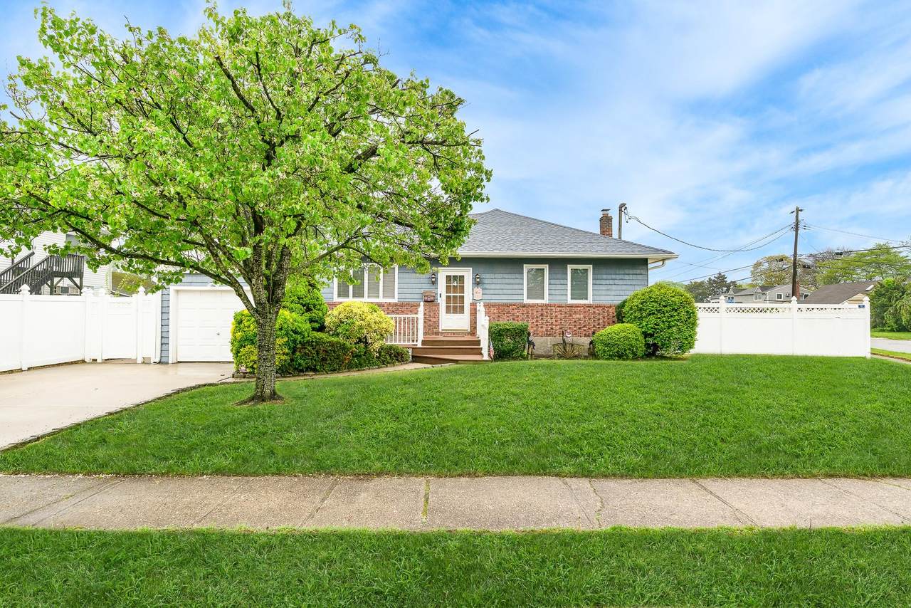 4 Edmore Lane - Photo 1
