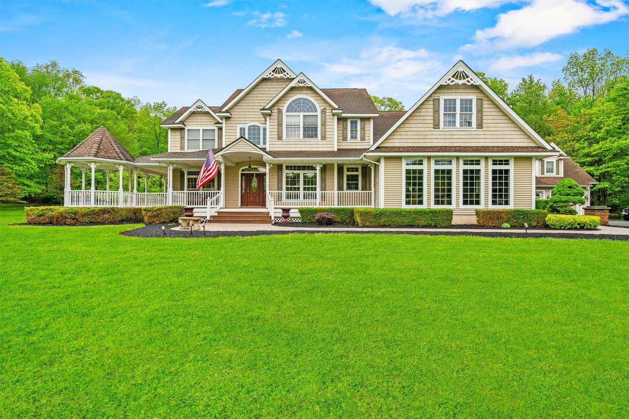 34 Satriano Court - Photo 1