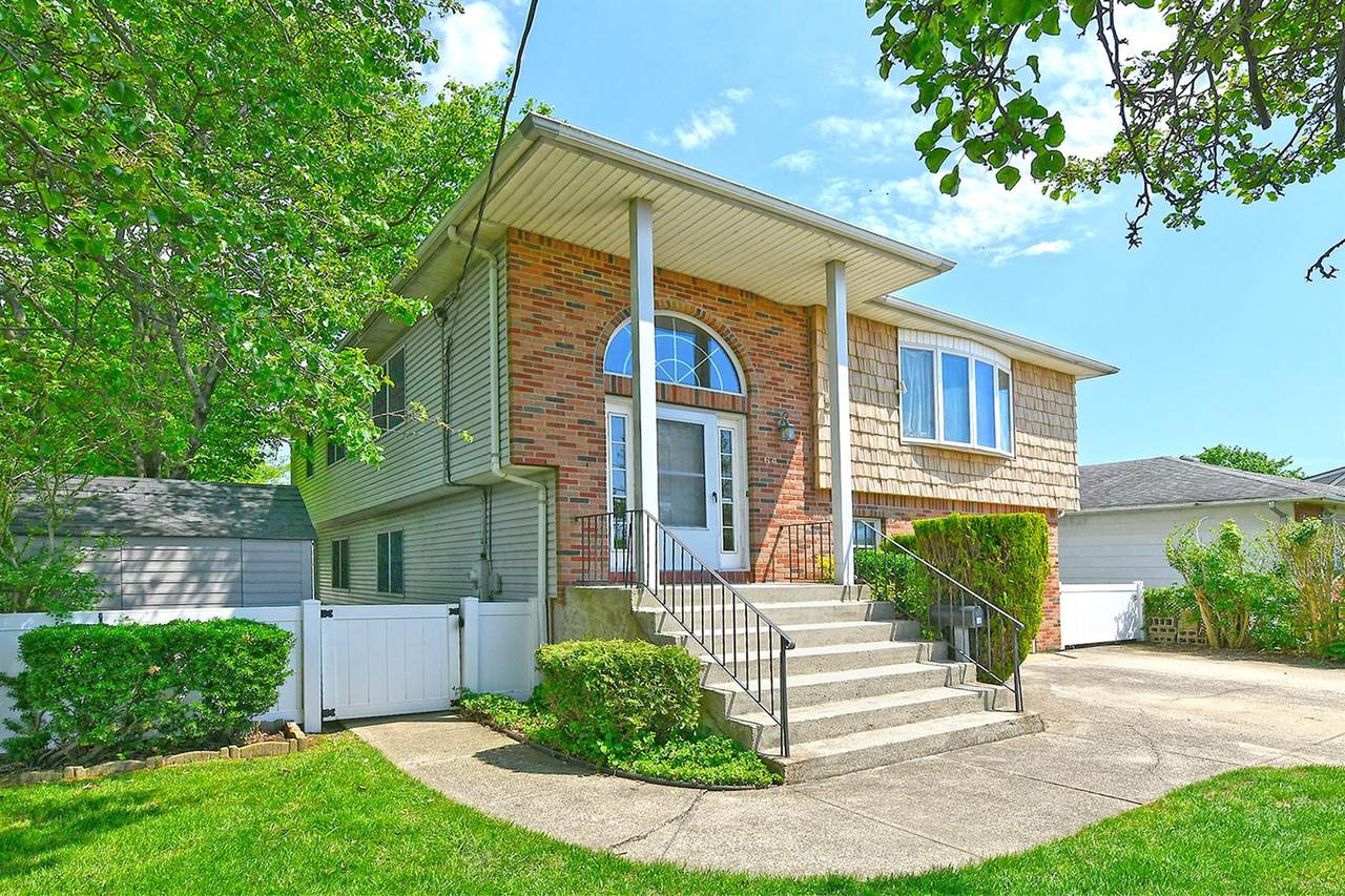 64 Nassau Street - Photo 1