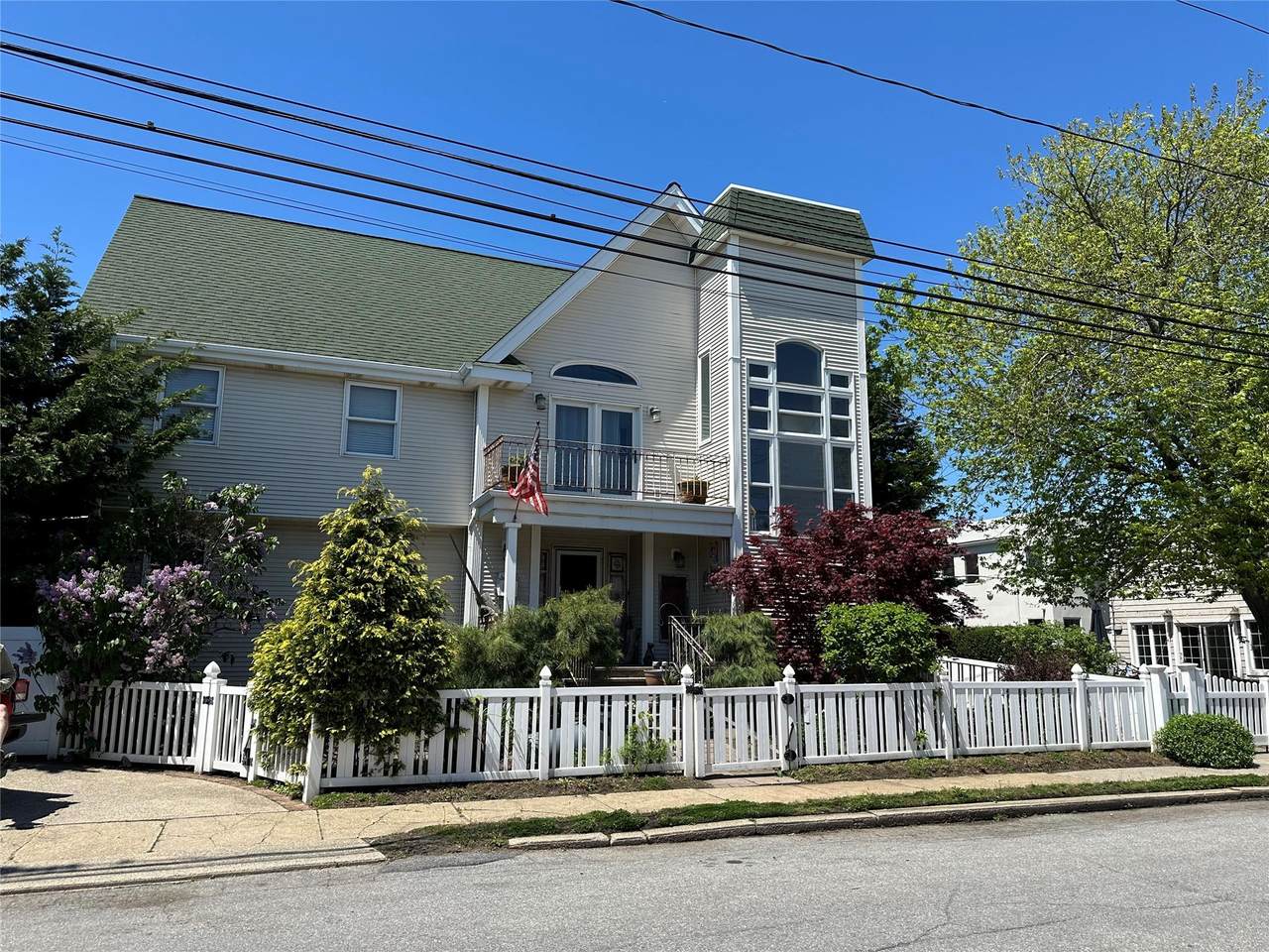 139 Coronado Street - Photo 1