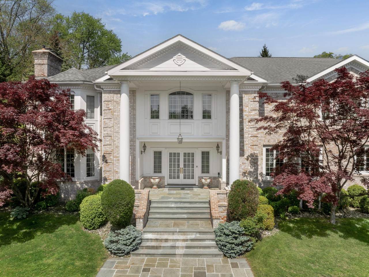 2 Coventry Court - Photo 1