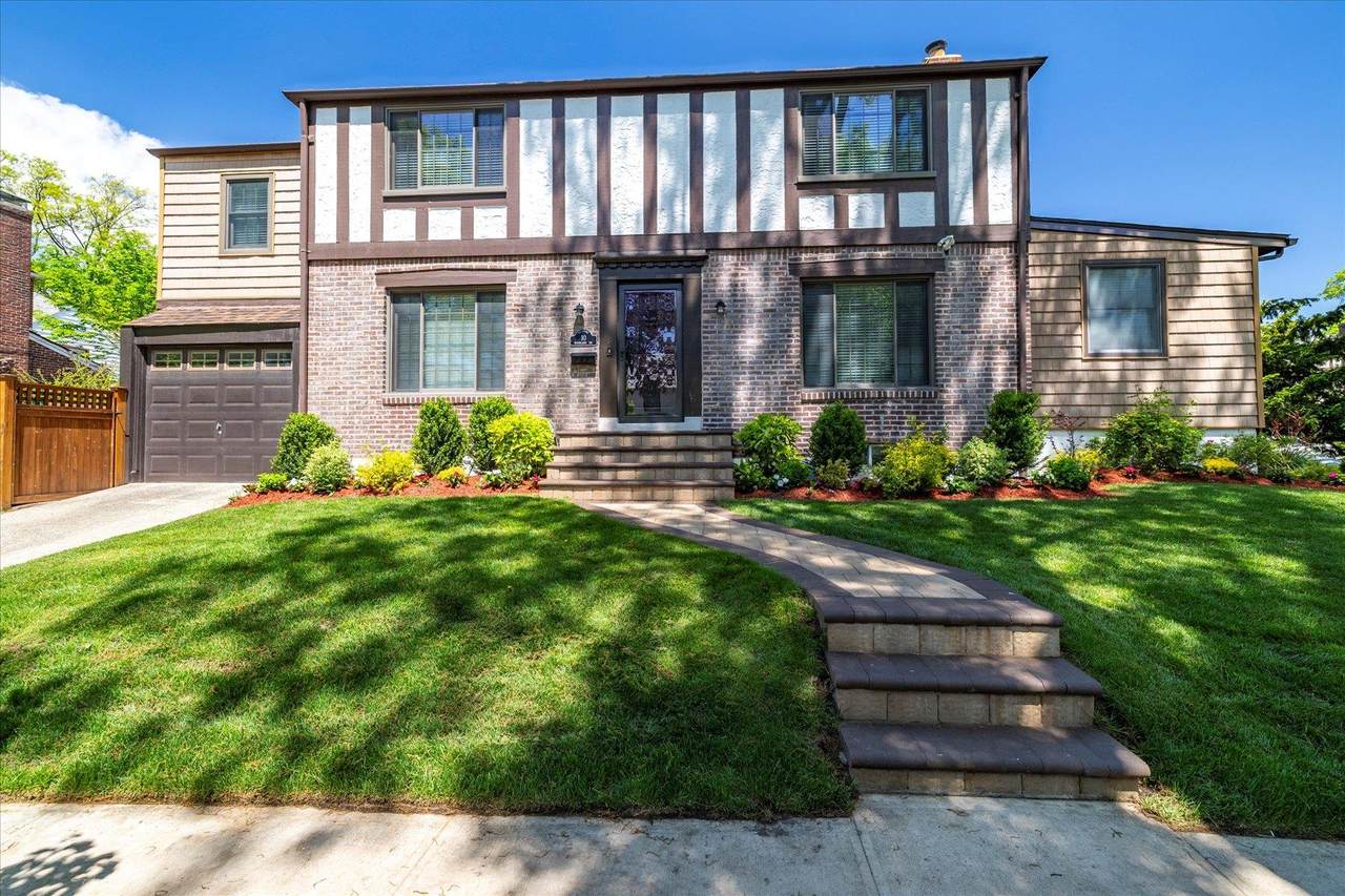 10 Woodland Road - Photo 1