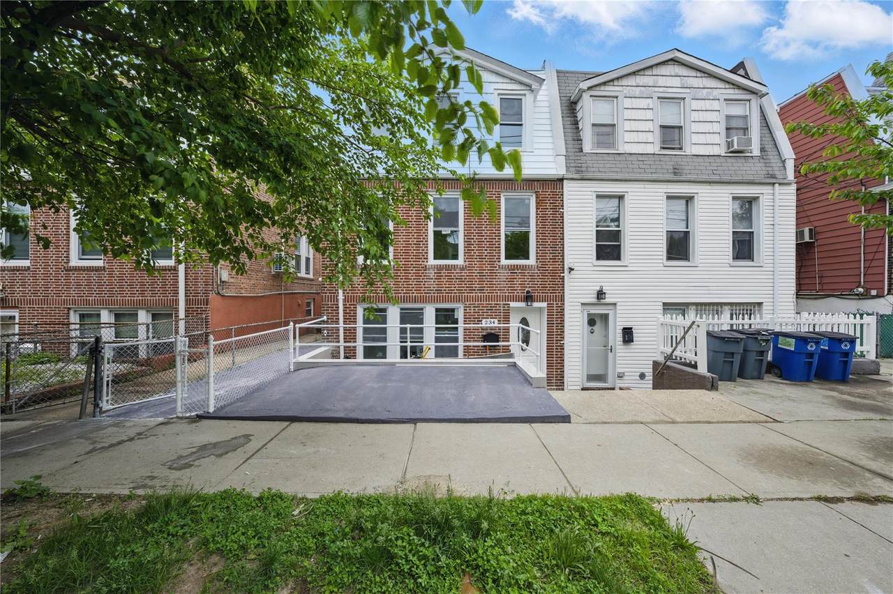 234 Quincy Avenue - Photo 1