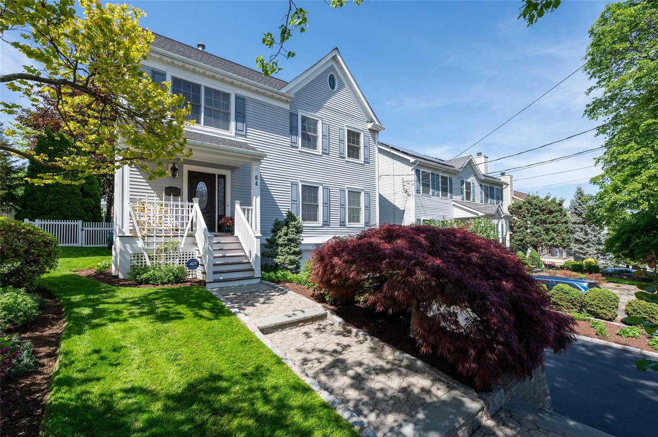 64 Bolton Avenue - Photo 1