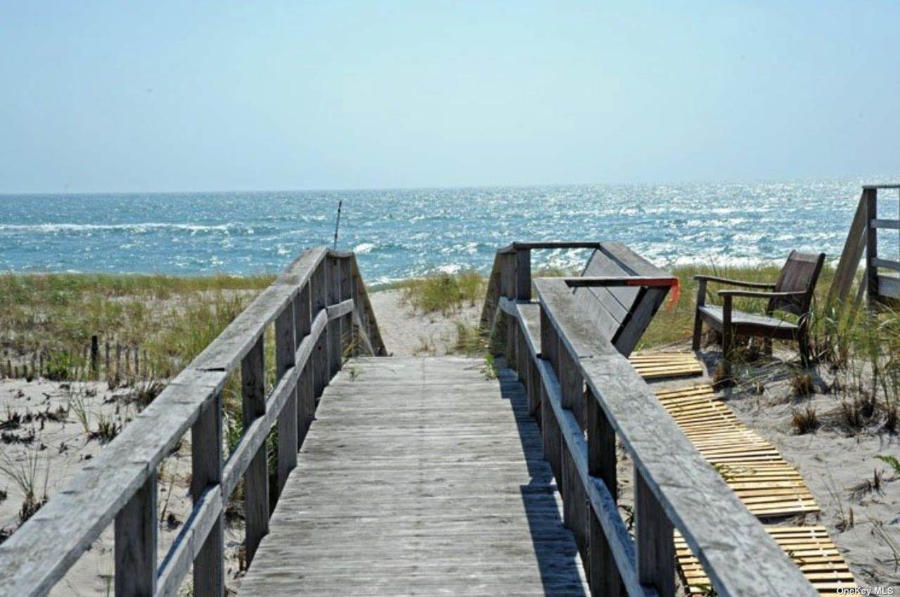 900 Dune Road - Photo 1