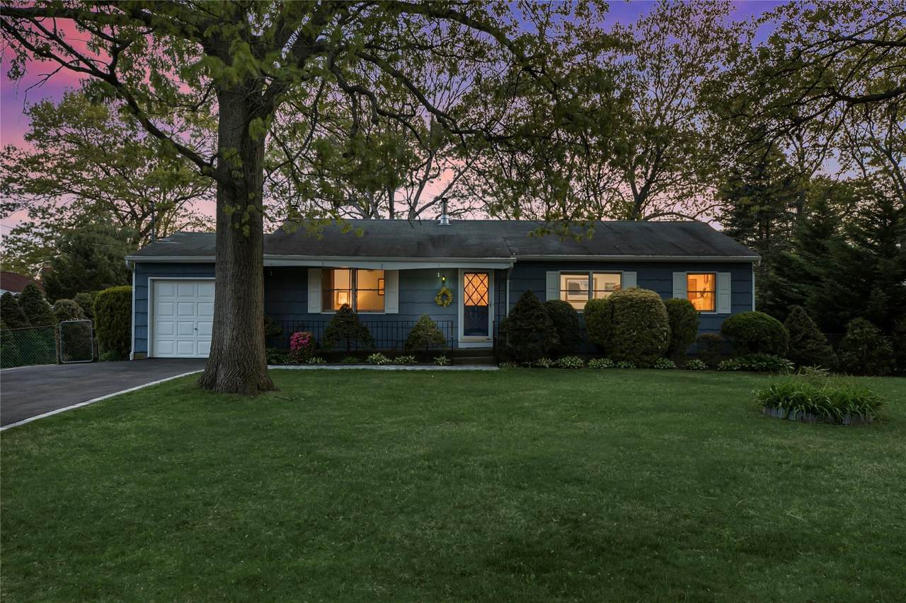 2530 Locust Avenue - Photo 1