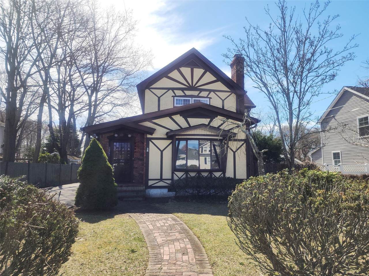 32 Swan River Street - Photo 1