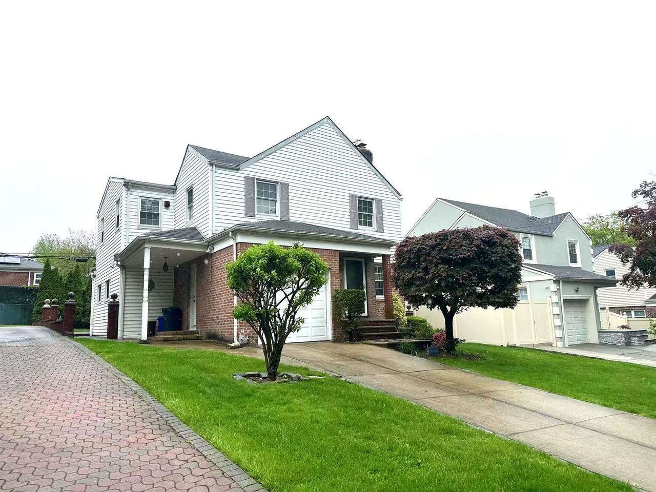 249-24 51 Avenue - Photo 1