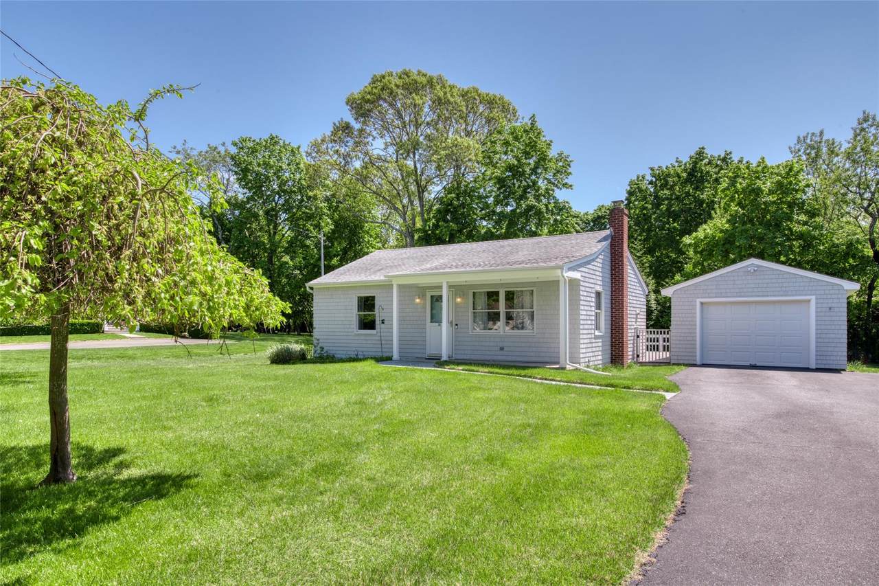 31 Bayberry Lane - Photo 1