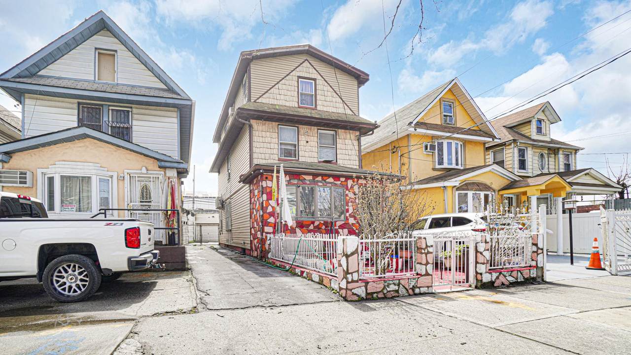 181-16 93rd Avenue - Photo 1