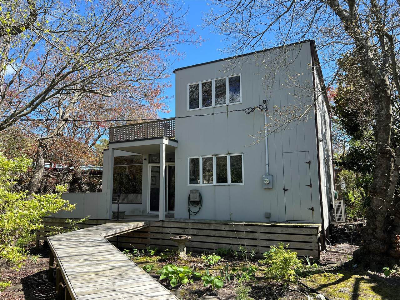 293 Bay - Photo 1