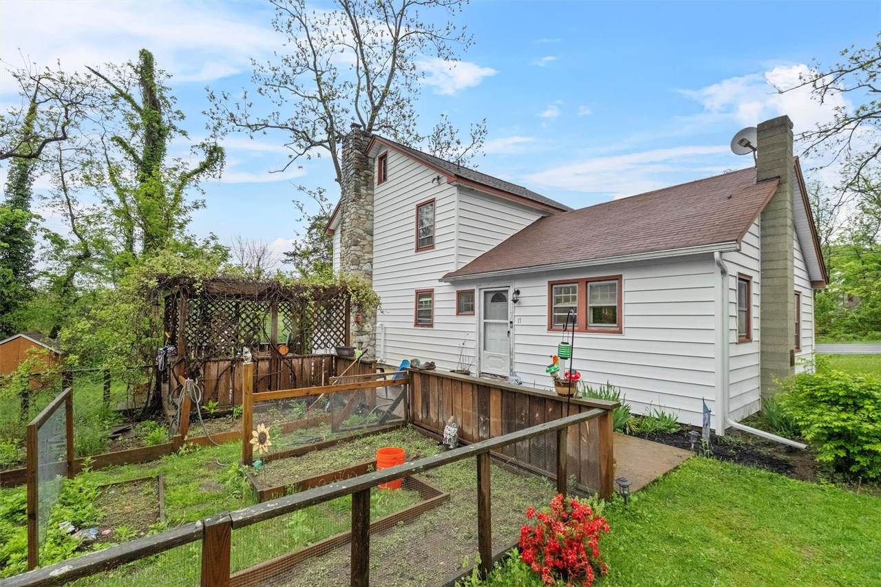 17 Sylvan Lake Road - Photo 1
