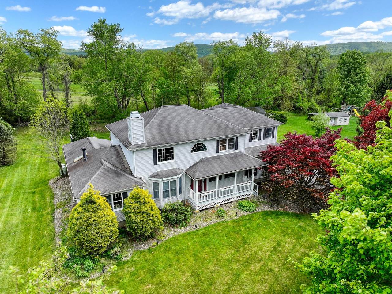 124 Woodcrest Drive - Photo 1