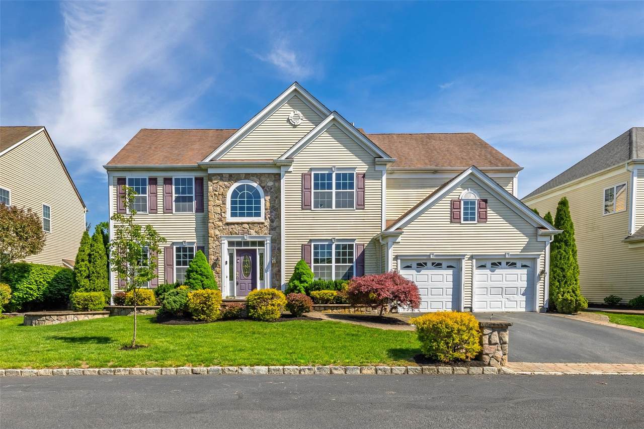 33 Avolet Court - Photo 1